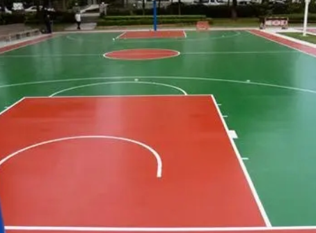 江西许多老旧运动场地面翻新,篮球场地面维修